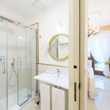 Palazzo Montesanto Affittacamere 5*