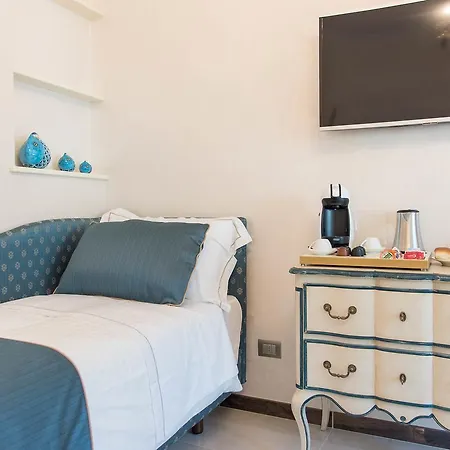 Palazzo Montesanto Affittacamere 5*