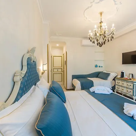 Palazzo Montesanto Affittacamere 5*